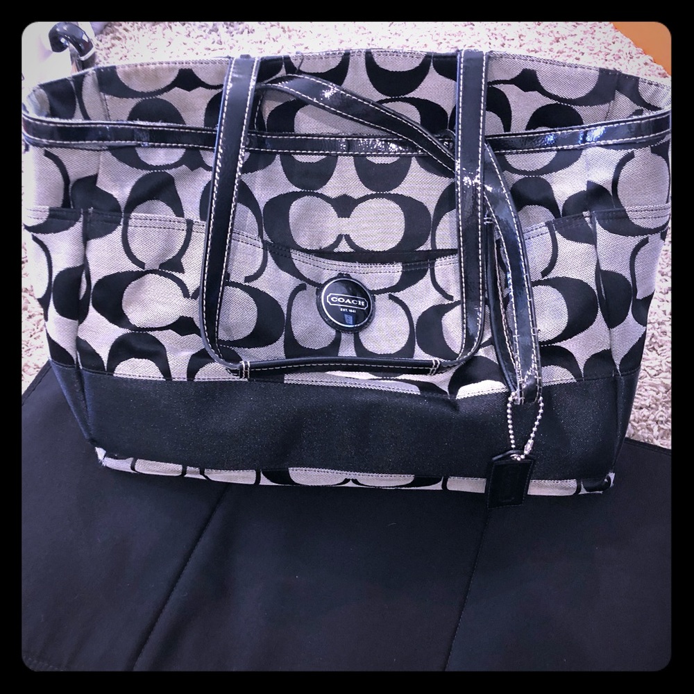 COACH Diaper bag w/changing pad EUC except straps